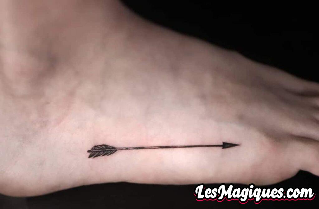 Tatouage de pied de flèche