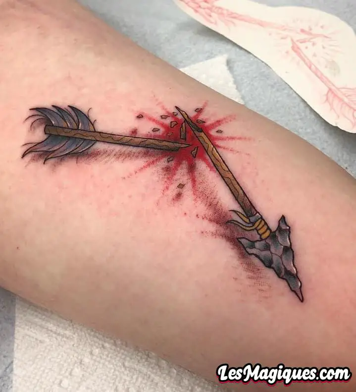 Tatouage flèche brisée