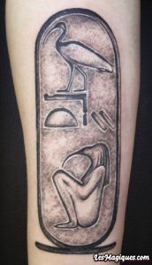 Tatouage Cartouche