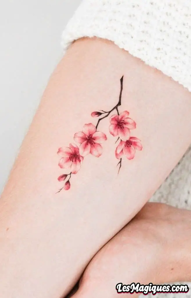 Tatouage avant-bras fleur de cerisier