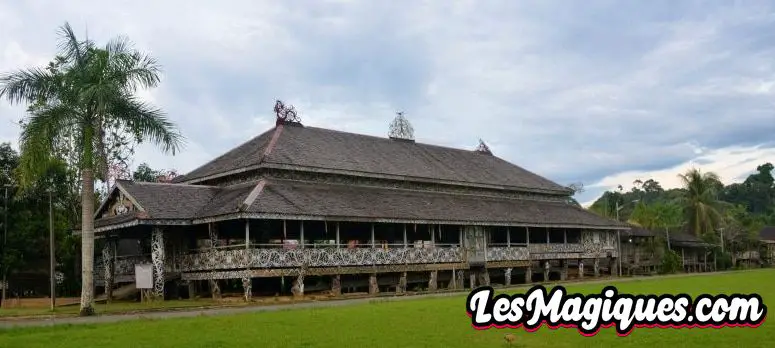 Maison longue Dayak