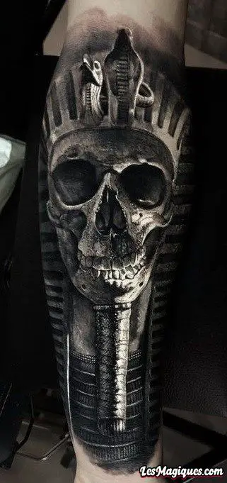 Tatouage Crâne Égyptien