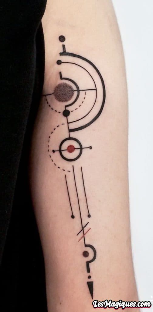 Tatouage Flèche Géométrique