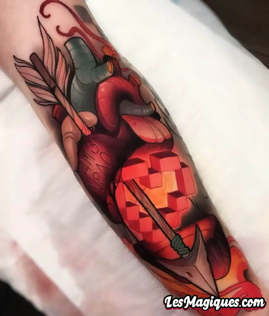 Tatouage anatomique coeur et flèche