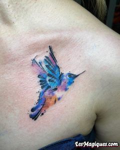 Tatouage aquarelle de colibri