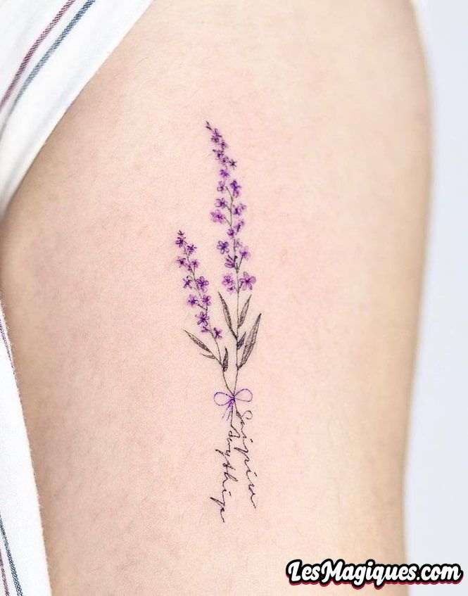 Tatouage de brin de lilas