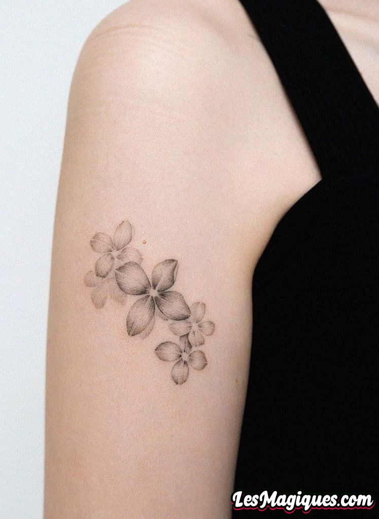 Tatouage Fleur Simple