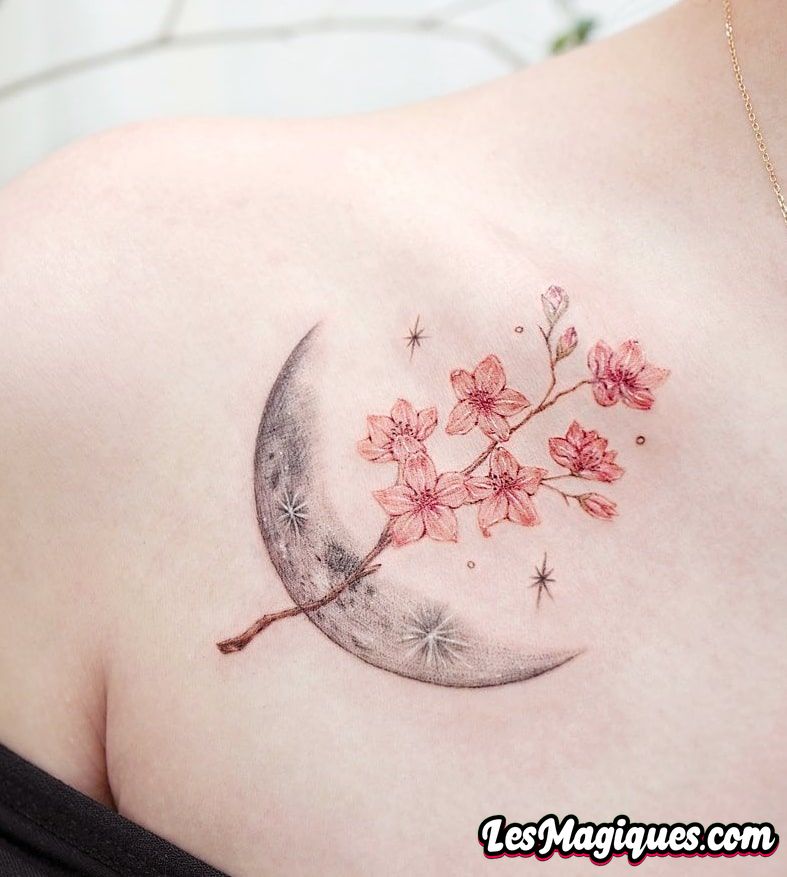 Tatouage Lune et Fleur