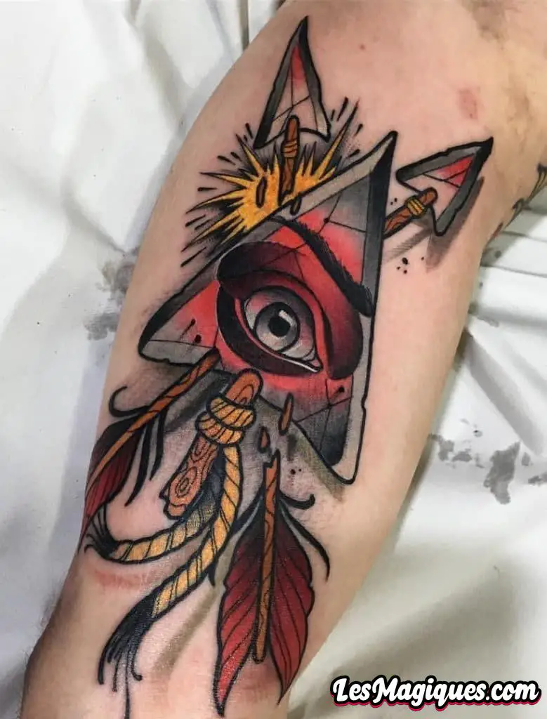 Tatouage flèche néo-traditionnel