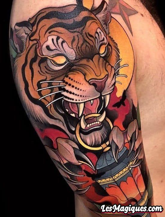 Tatouage de tigre néo-traditionnel