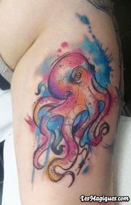 Tatouage aquarelle de poulpe