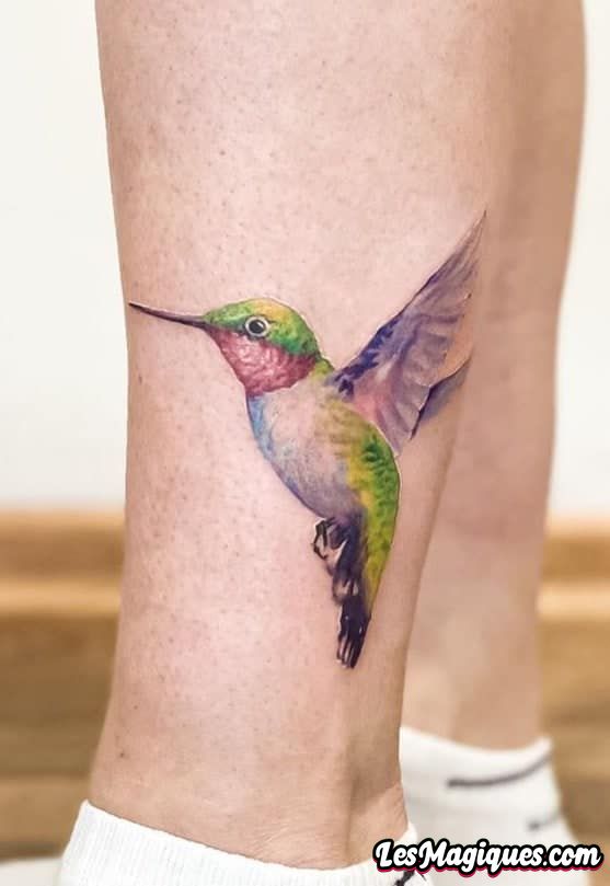 Tatouage de colibri à gorge rubis
