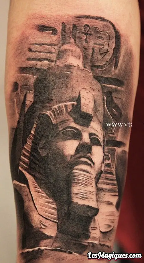 Tatouage de sphinx égyptien