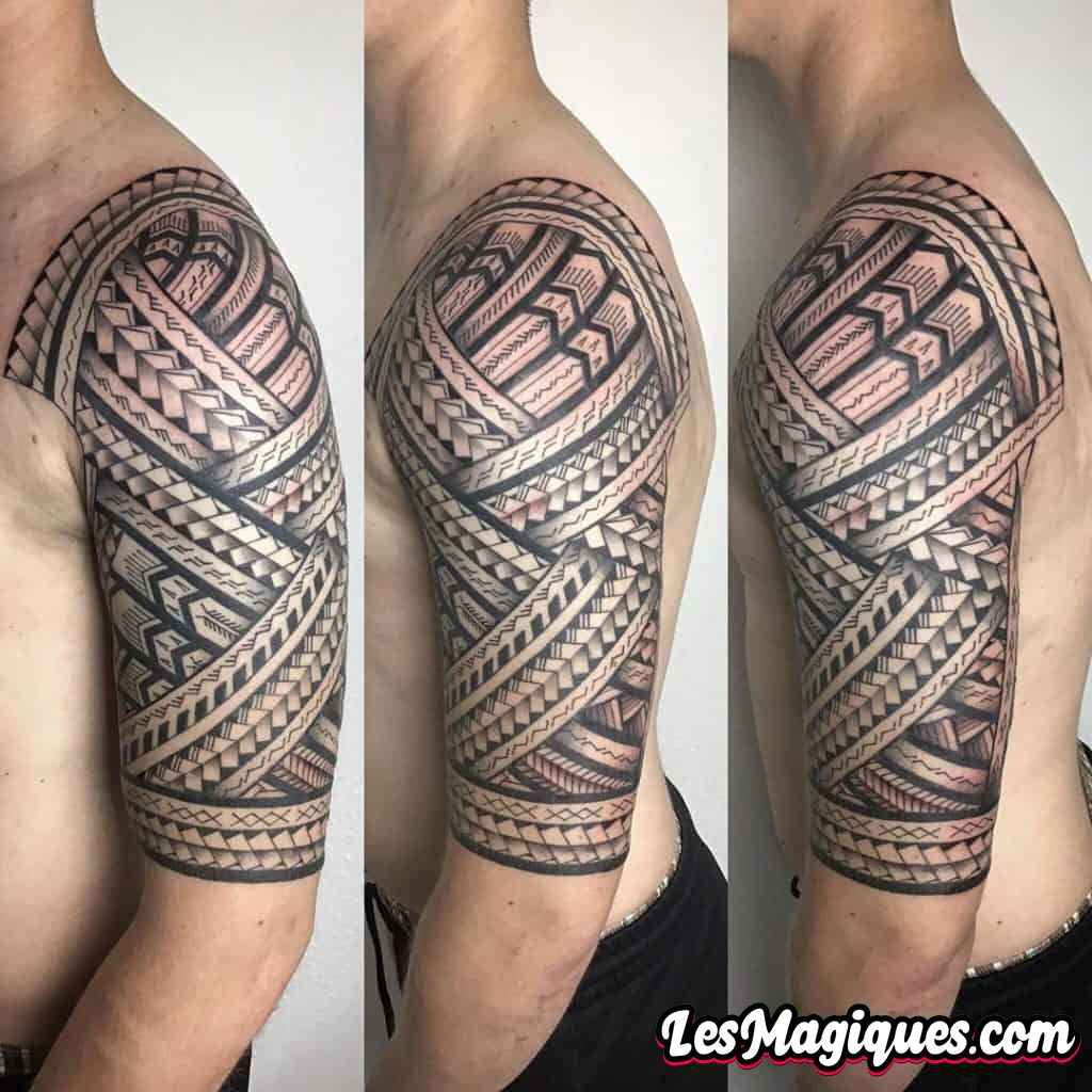 Demi-manches de tatouage tribal