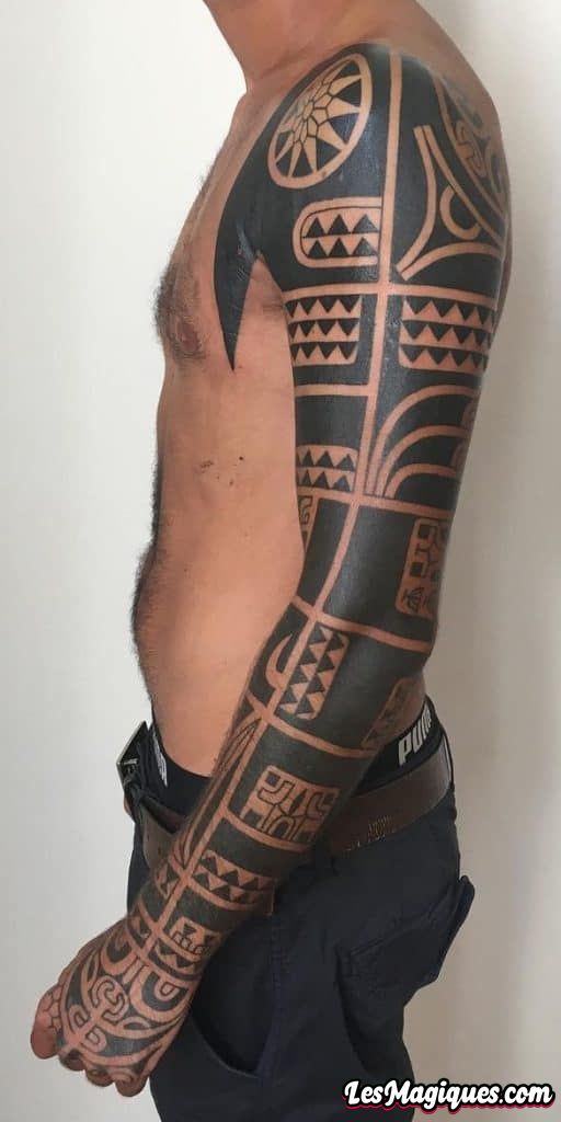 Manchon de tatouage tribal