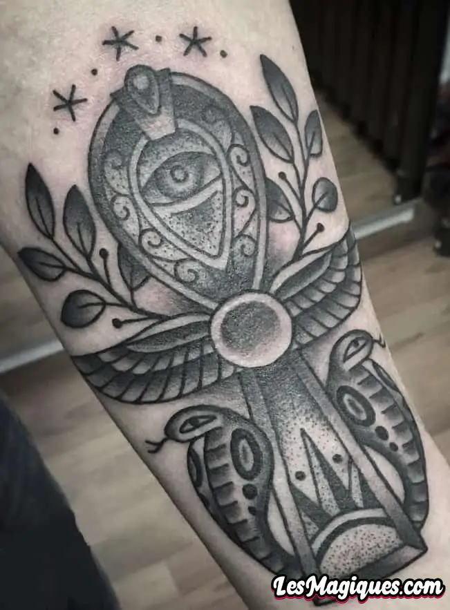 Tatouage Uraeus